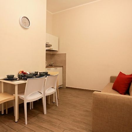 Apartcity Naples B&B المظهر الخارجي الصورة