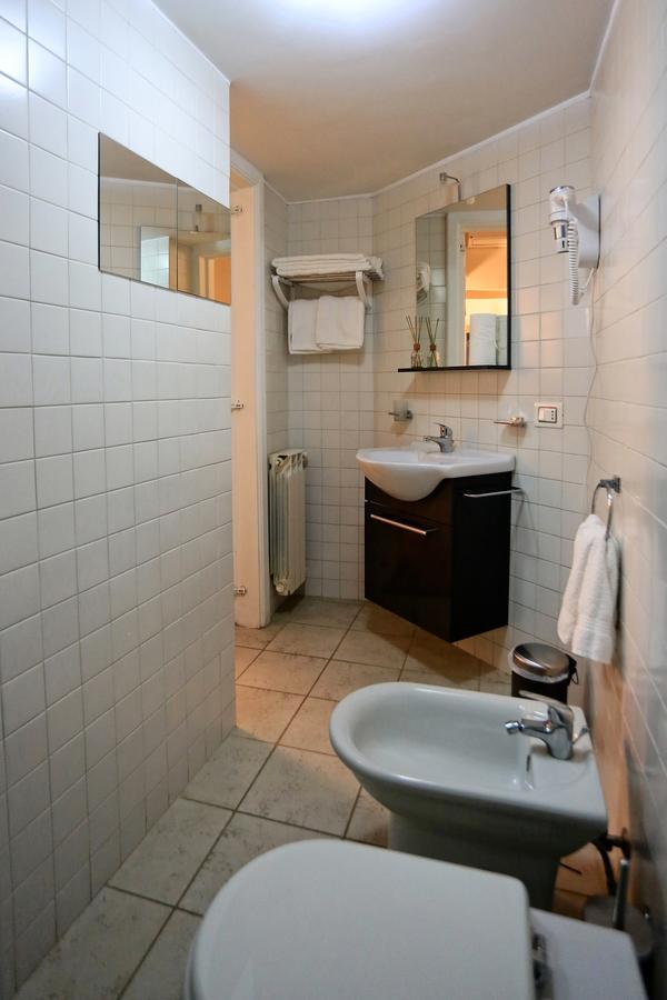 Apartcity Naples B&B المظهر الخارجي الصورة