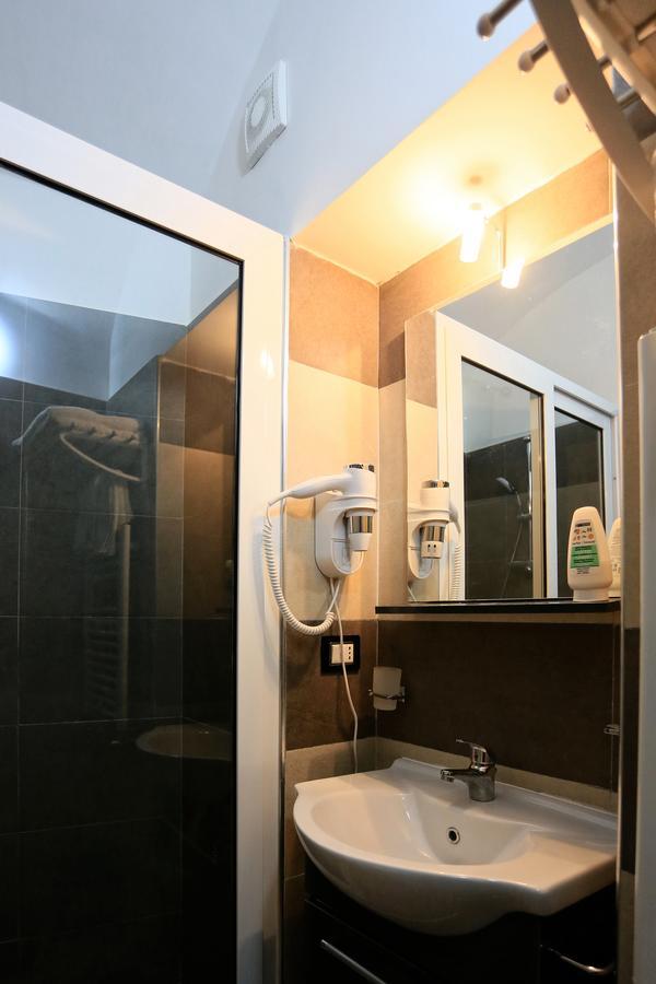 Apartcity Naples B&B المظهر الخارجي الصورة