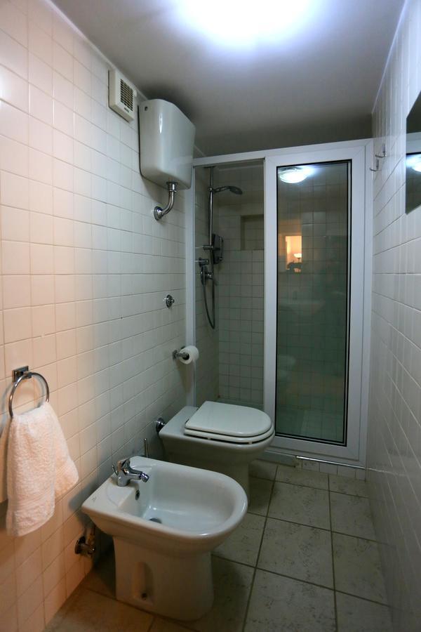 Apartcity Naples B&B المظهر الخارجي الصورة